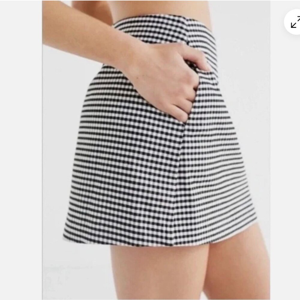 Urban Outfitters Black & White Gingham Stretch Mini Skirt